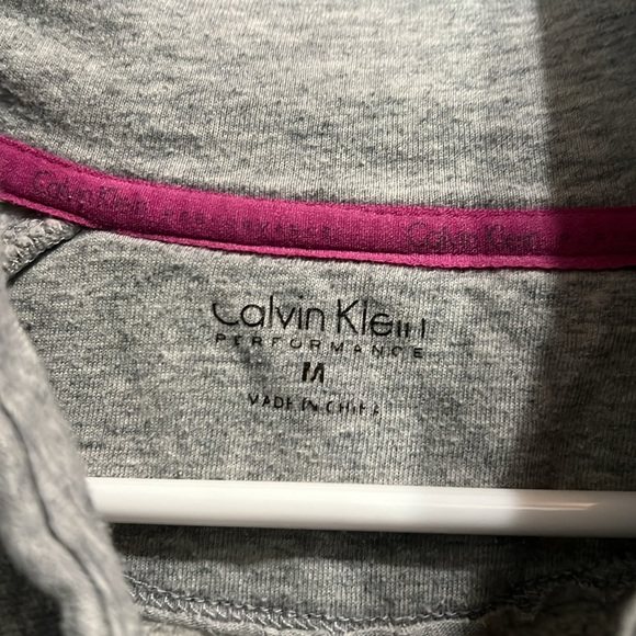 Calvin Klein performance sweatshirt - Picture 2 of 7